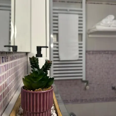 Fab Signature Stay, Rome Airport Φιουμιτσίνο